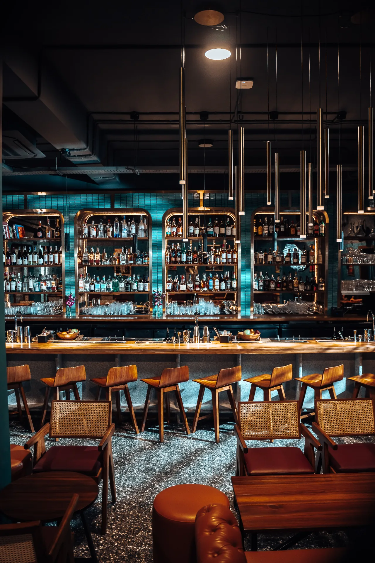 Bar Spirit Forward, interior