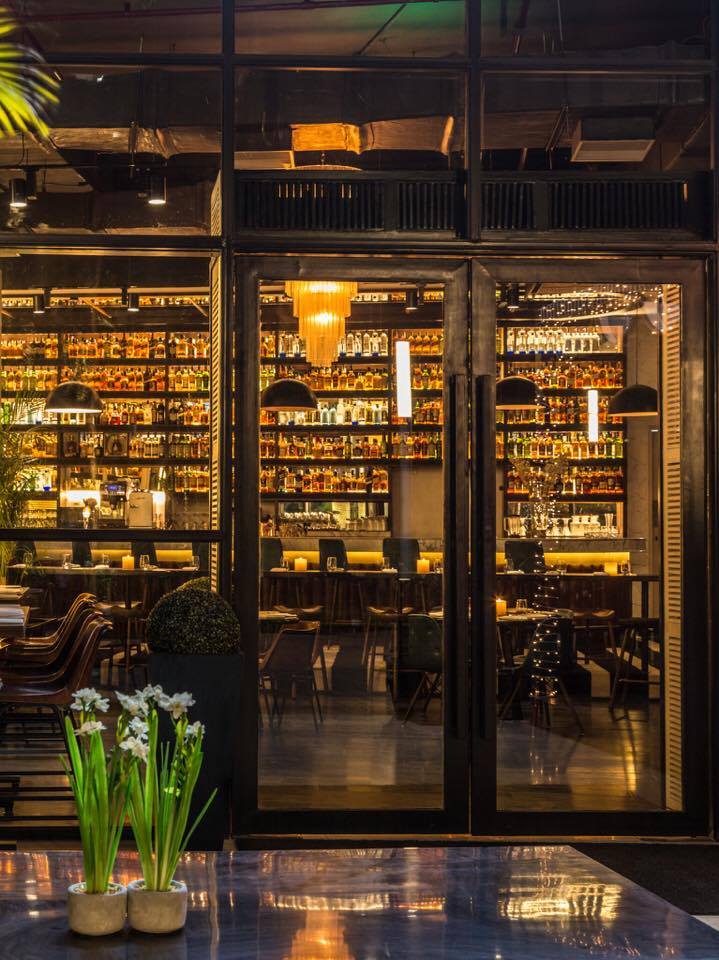 Whisky Samba, entrance and back bar